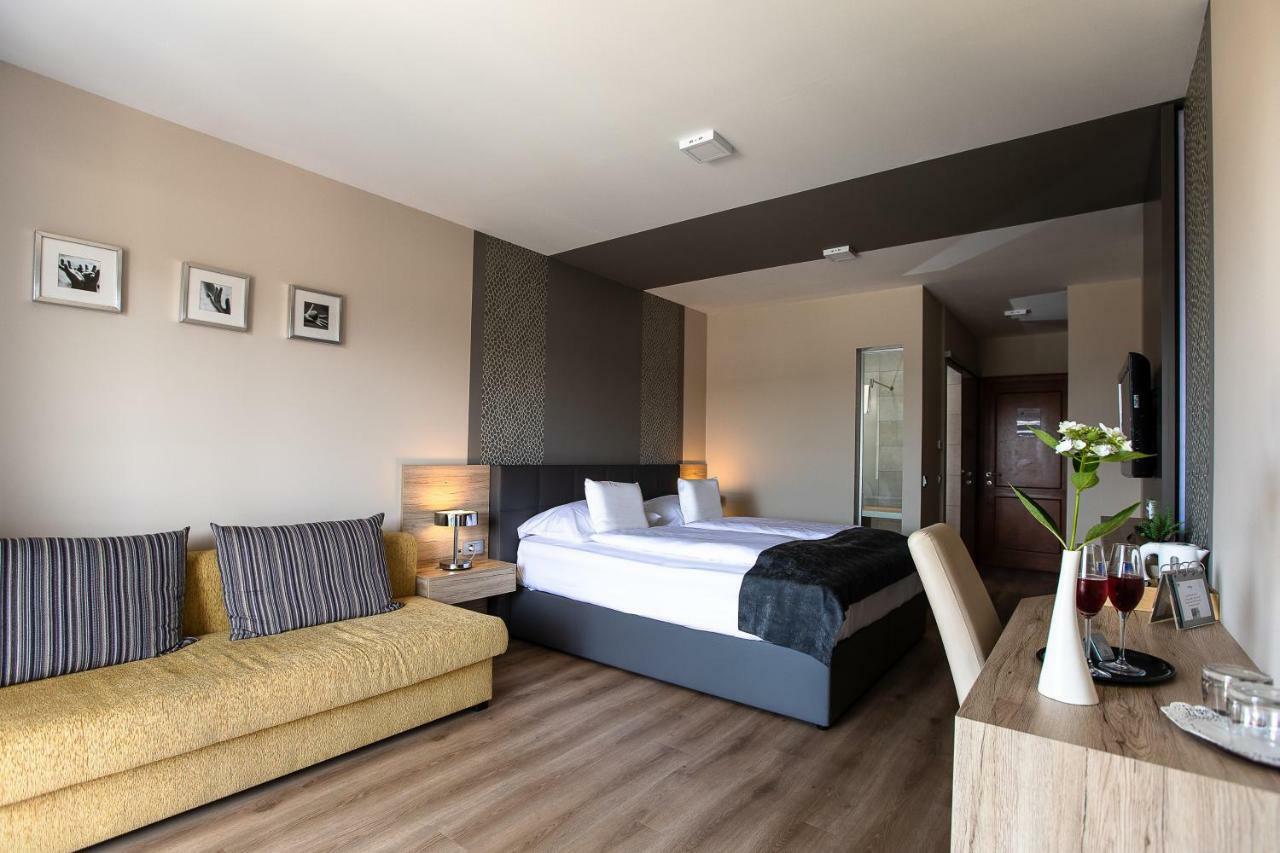 Gostilna In Motel Pri Lesniku Maribor Dış mekan fotoğraf