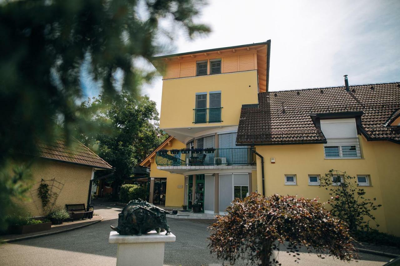 Gostilna In Motel Pri Lesniku Maribor Dış mekan fotoğraf